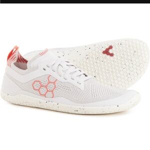 Vivo barefoot Men’s White and Red Sneakers